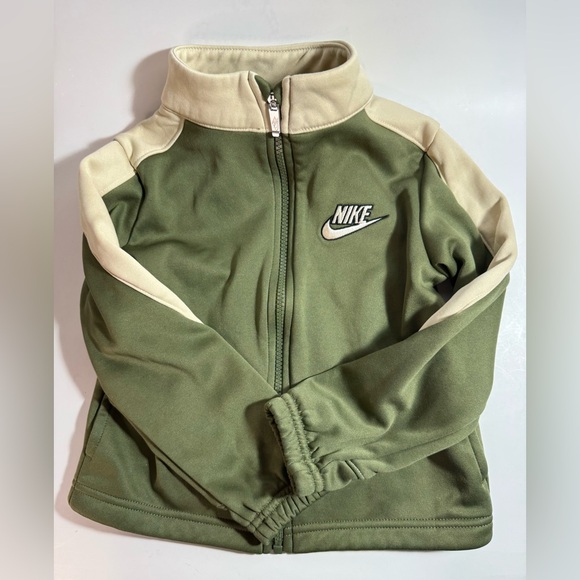 Nike Boys Track Set Size 4 | Green 2-Piece Zip Jacket & Pants - Picture 2 of 11